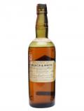 A bottle of Black& White 8 Year Old / Bot.1930s Blended Scotch Whisky