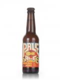 A bottle of Howling Hops Pale Ale