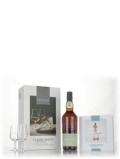 A bottle of Lagavulin 2000 (bottled 2016) Distillers Edition - Classic Malts& Food Gift Set with 2x Glasses