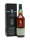 A bottle of Lagavulin 2000 Distillers Edition / Bot.2016 Islay Whisky