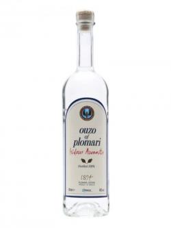 Ouzo Of Plomari / Isidoros Arvanitis