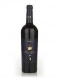 A bottle of Planeta Santa Cecilia Nero D'avola 2006