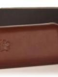 A bottle of Brown Leather Cigar Case - Robusto