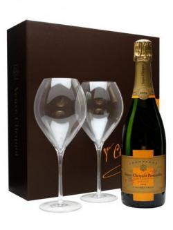 Veuve Clicquot 2004 Vintage Champagne& 2 Flutes Pack